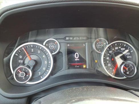New 2026 RAM 2500 Big Horn AWD/4WD image 21
