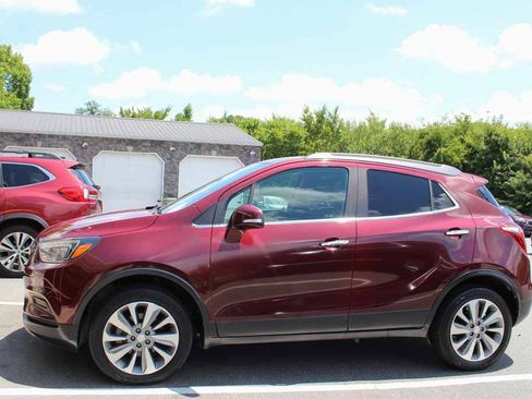 Used 2019 Buick Encore Preferred AWD/4WD image 10