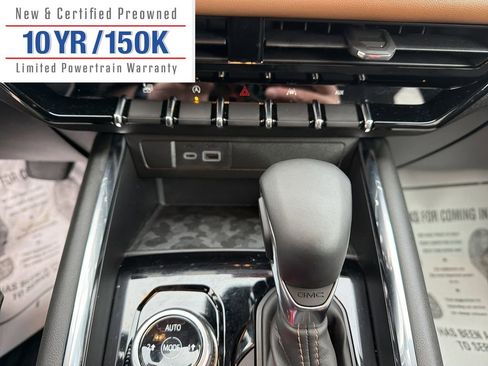 Used 2025 GMC Canyon AT4 image 23