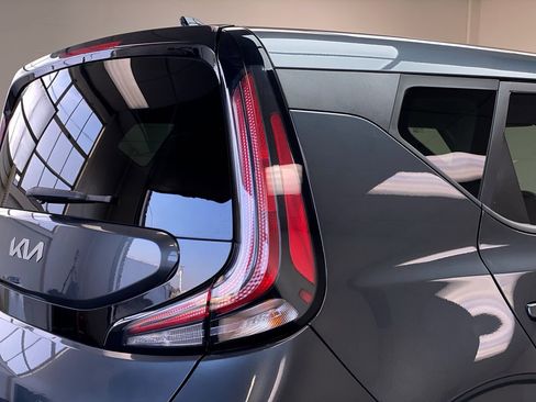 Certified 2023 Kia Soul LX w/ Option Group 015 image 10