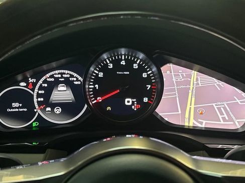 Used 2020 Porsche Cayenne S image 32