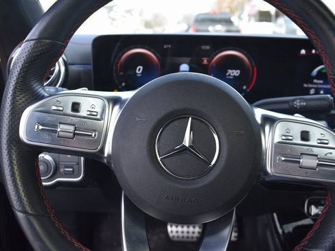 Used 2022 Mercedes-Benz CLA 250 image 15