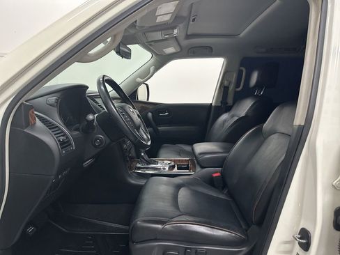 Used 2019 Nissan Armada Platinum w/ Interior Lighting Package RWD image 30