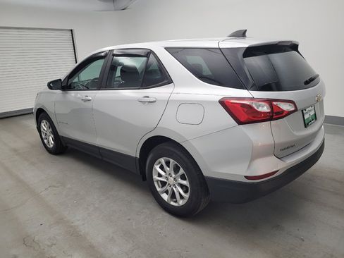 Used 2020 Chevrolet Equinox LS FWD image 3