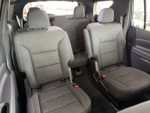 New 2026 Chevrolet Traverse LT w/ Midnight/Sport Edition FWD image 18
