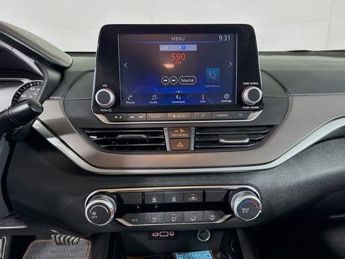 Used 2023 Nissan Altima 2.5 SR image 12