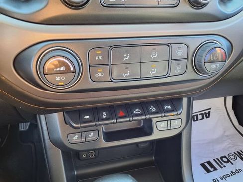 Used 2022 GMC Canyon AT4 w/ Trailering Package AWD/4WD image 31