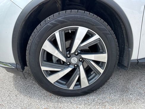 Used 2016 Nissan Murano Platinum w/ Platinum Technology Package AWD/4WD image 10