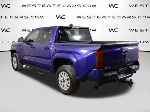 Used 2025 Toyota Tacoma SR5 image 43