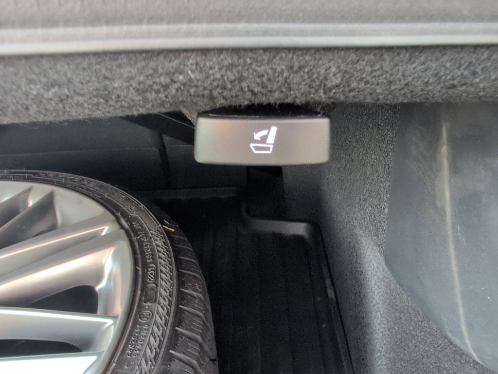 Certified 2023 Acura TLX Type S AWD/4WD image 40