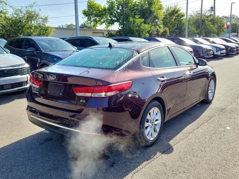 Used 2018 Kia Optima EX w/ Premium Package FWD image 6