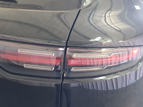 Used 2019 Porsche Cayenne S AWD/4WD image 13