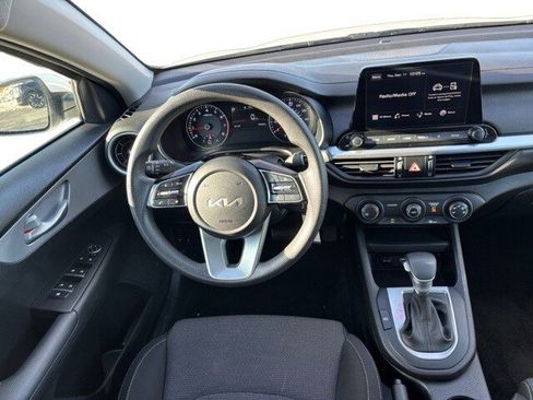 Certified 2023 Kia Forte LXS image 13