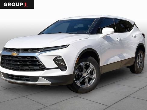 Used 2023 Chevrolet Blazer LT FWD image 1