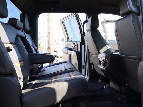 Used 2023 GMC Sierra 3500 AT4 w/ Gooseneck/5TH Wheel Package AWD/4WD image 28