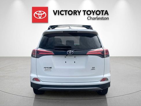 Used 2017 Toyota RAV4 SE w/ Power Extra Value Package AWD/4WD image 4