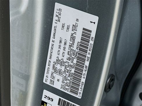 Used 2025 Toyota Tacoma SR image 31