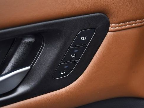 New 2025 Nissan Pathfinder Platinum image 10