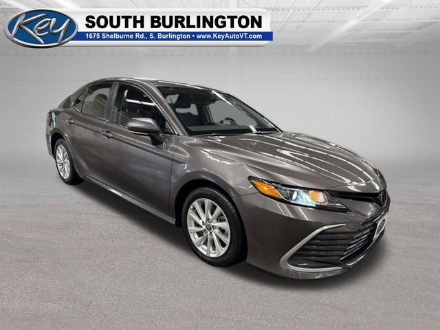 Used 2023 Toyota Camry LE w/ Cold Weather Package AWD/4WD image 9