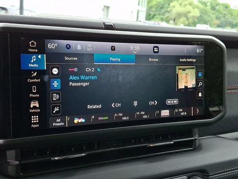 Used 2026 Jeep Gladiator Rubicon AWD/4WD image 18