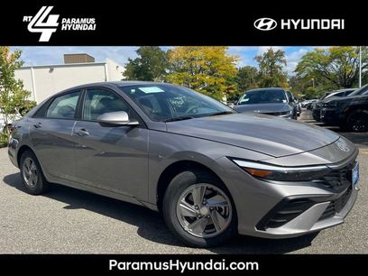 New 2026 Hyundai Elantra SE