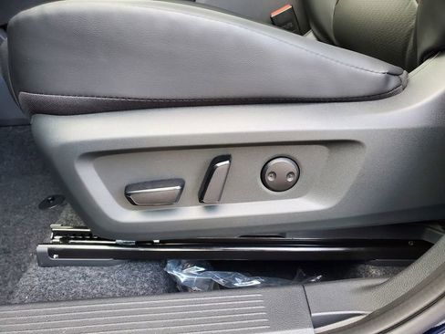 New 2026 Nissan Rogue SV image 19