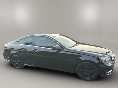 Used 2013 Mercedes-Benz C 250 Coupe image 6