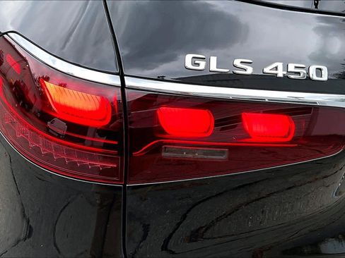 New 2026 Mercedes-Benz GLS 450 4MATIC image 6