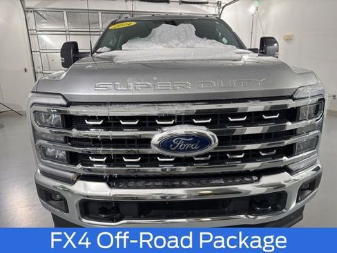 Used 2024 Ford F250 Lariat w/ FX4 Off-Road Package image 3