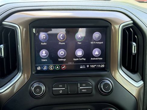 Used 2019 Chevrolet Silverado 1500 High Country w/ Technology Package AWD/4WD image 18