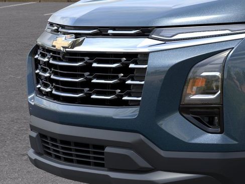 New 2026 Chevrolet Equinox LT w/ Convenience Package II FWD image 13