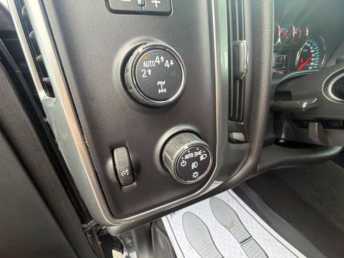 Used 2018 Chevrolet Silverado 1500 LT w/ All Star Edition AWD/4WD image 20