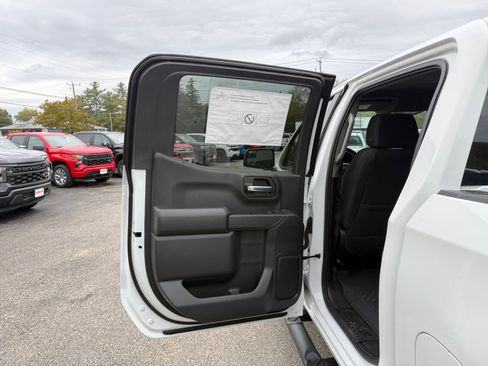 New 2026 Chevrolet Silverado 1500 Custom Trail Boss w/ LPO, Dark Essentials Package image 24