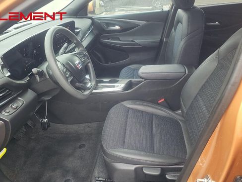 Used 2024 Buick Envista Preferred w/ Advanced Safety Package image 14