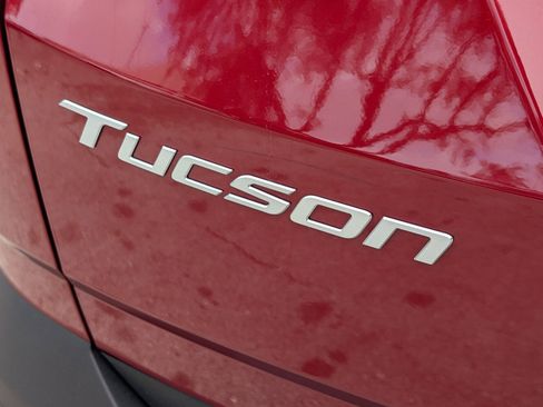 Used 2025 Hyundai Tucson SE image 17