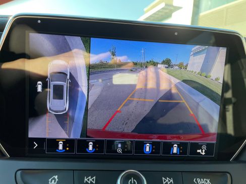 Used 2020 Chevrolet Blazer RS image 21