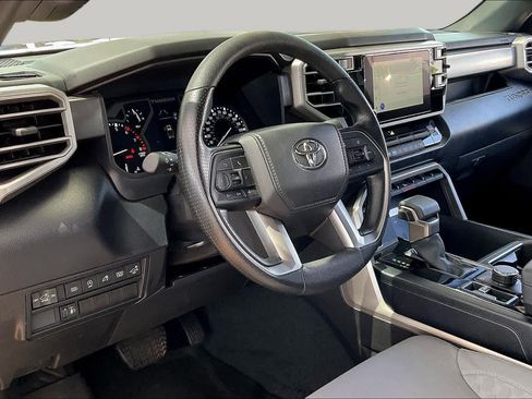 Used 2025 Toyota Tundra SR5 w/ SR5 Convenience Package AWD/4WD image 17