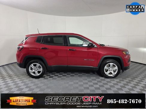 Used 2023 Jeep Compass Sport image 8
