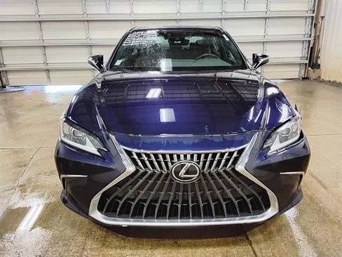 Used 2025 Lexus ES 300h w/ Premium Package FWD image 7