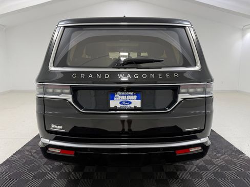 Used 2023 Jeep Grand Wagoneer Series III AWD/4WD image 6