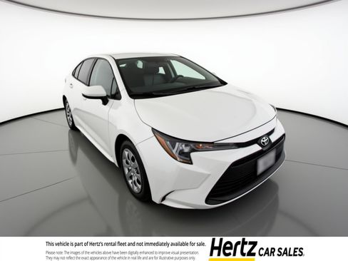 Used 2025 Toyota Corolla LE image 1