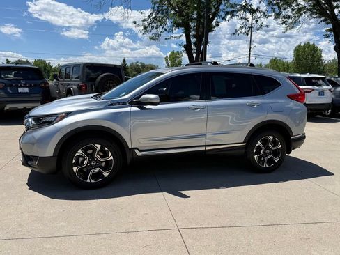 Used 2018 Honda CR-V Touring image 7