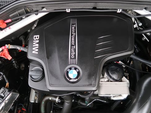 Used 2017 BMW X3 sDrive28i image 40