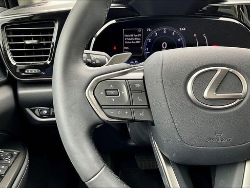 Used 2024 Lexus NX 250 FWD image 10