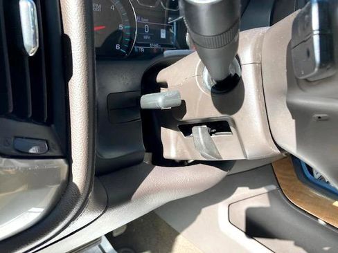 Used 2018 Chevrolet Silverado 1500 LTZ image 30