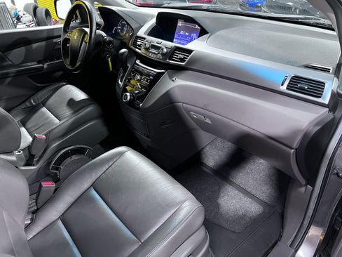 Used 2011 Honda Odyssey EX-L image 16