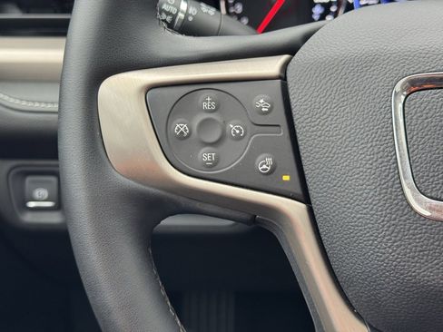 Used 2023 GMC Acadia Denali image 30