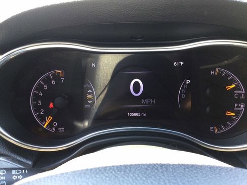 Used 2018 Jeep Grand Cherokee Altitude AWD/4WD image 25