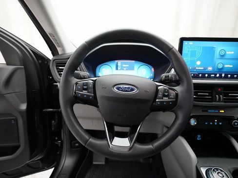 Used 2023 Ford Escape Active w/ Tech Pack #2 image 4