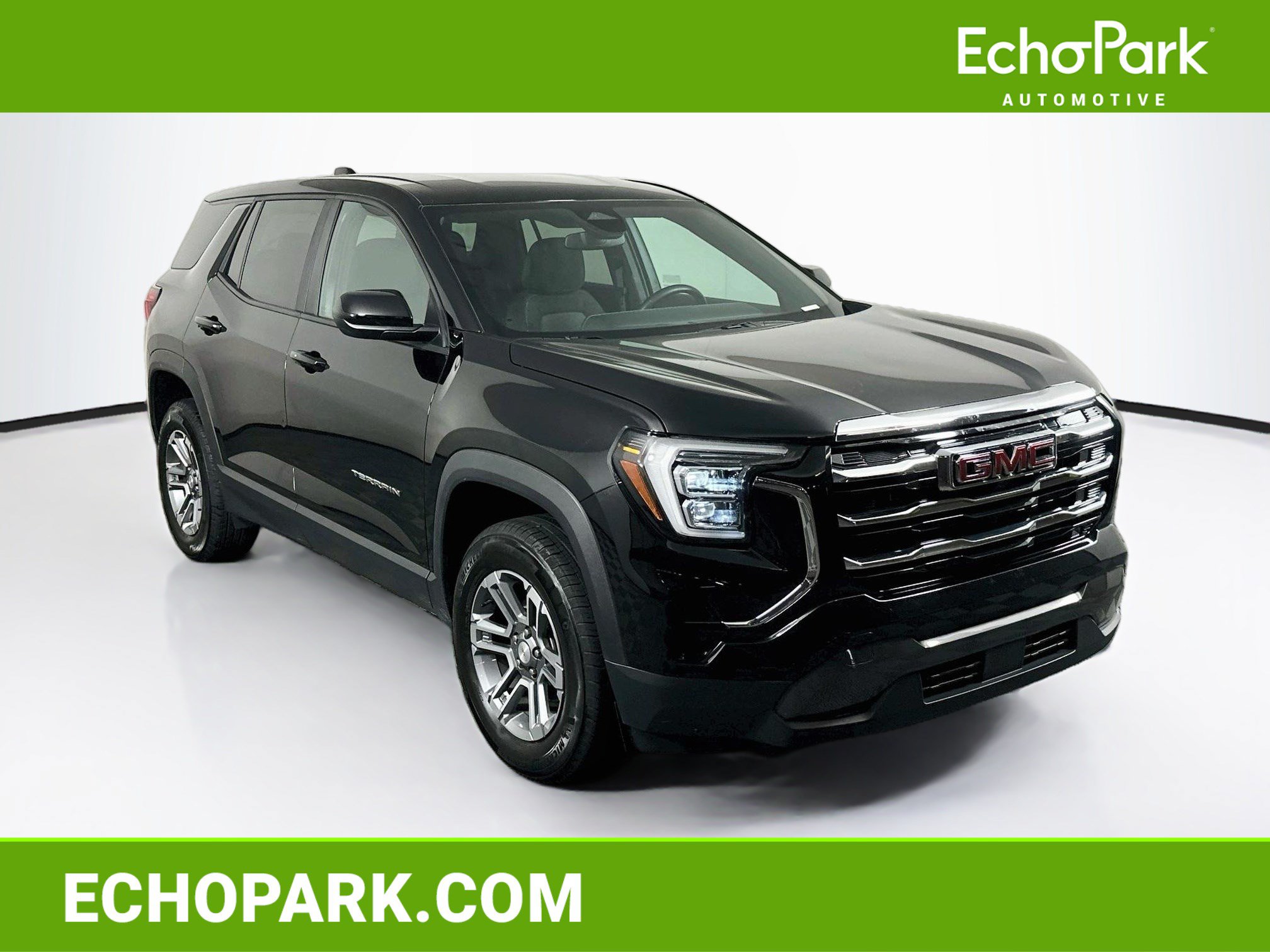 Used 2025 GMC Terrain Elevation FWD image 1